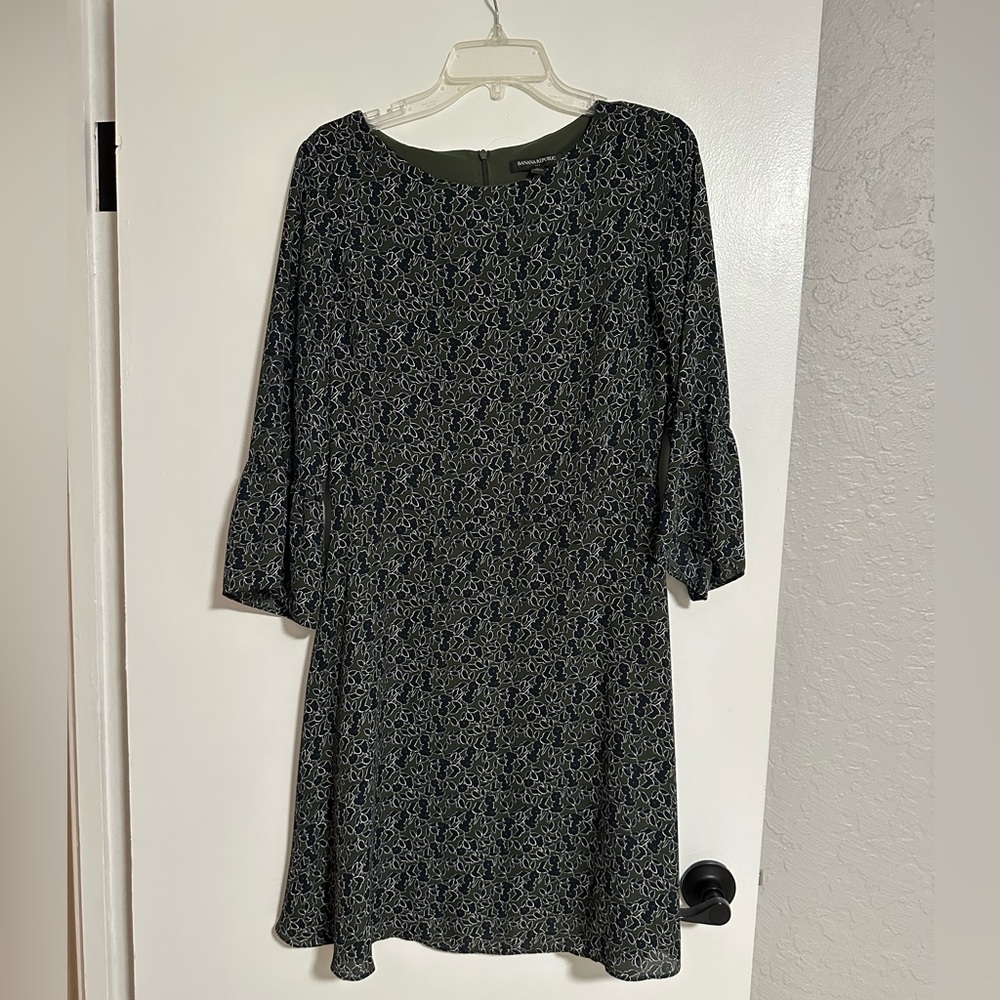 Banana Republic, long sleeve dress, blue and green floral, size 6